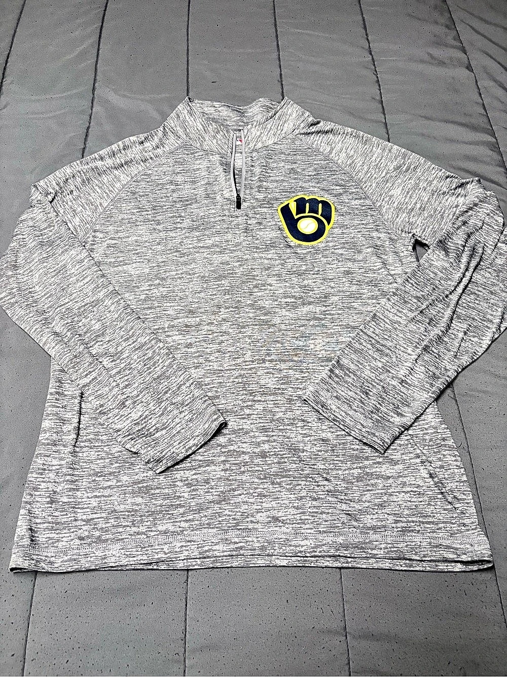 MLB Quarter Zip Pullover in Gray Like New